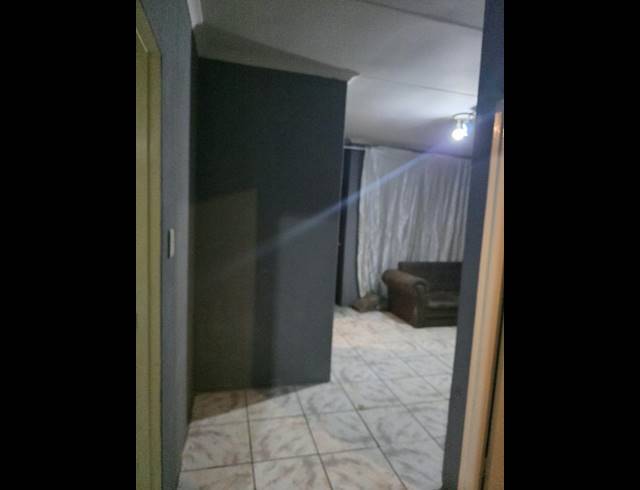 2 BEDROOM HOUSE FOR SALE IN OLIEVENHOUTBOSCH
